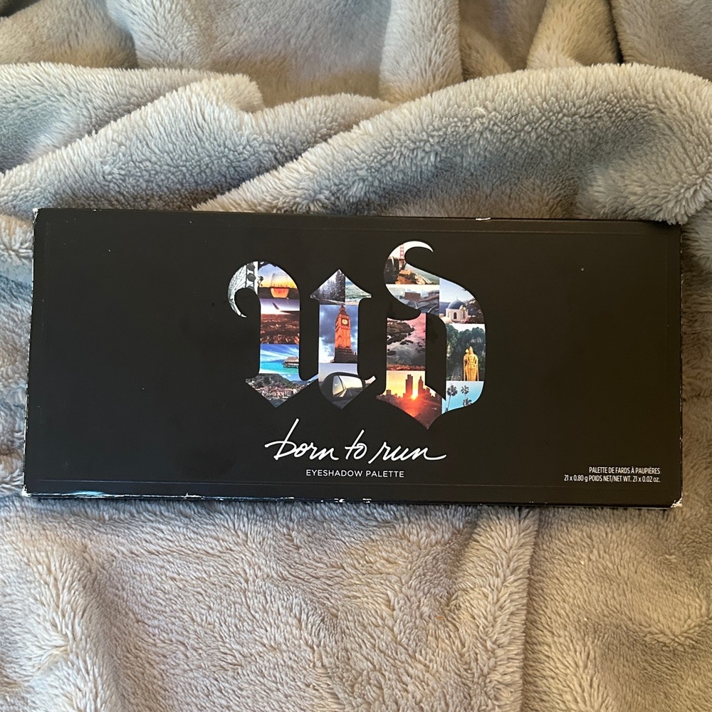 Urban Decay Born to Run Eyeshadow Palette - Multicolor Design